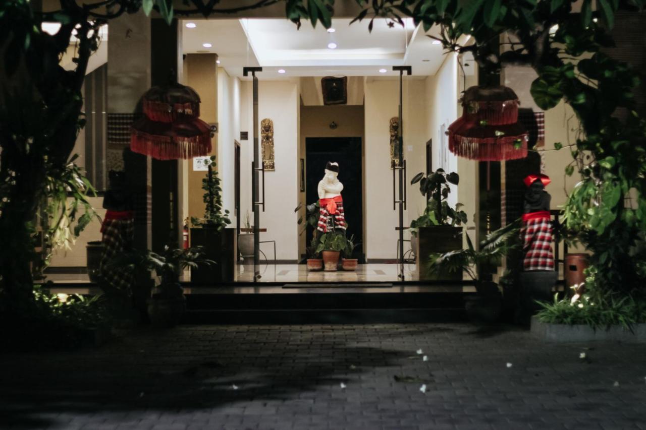 Hotel Mandari Buleleng  Exterior photo