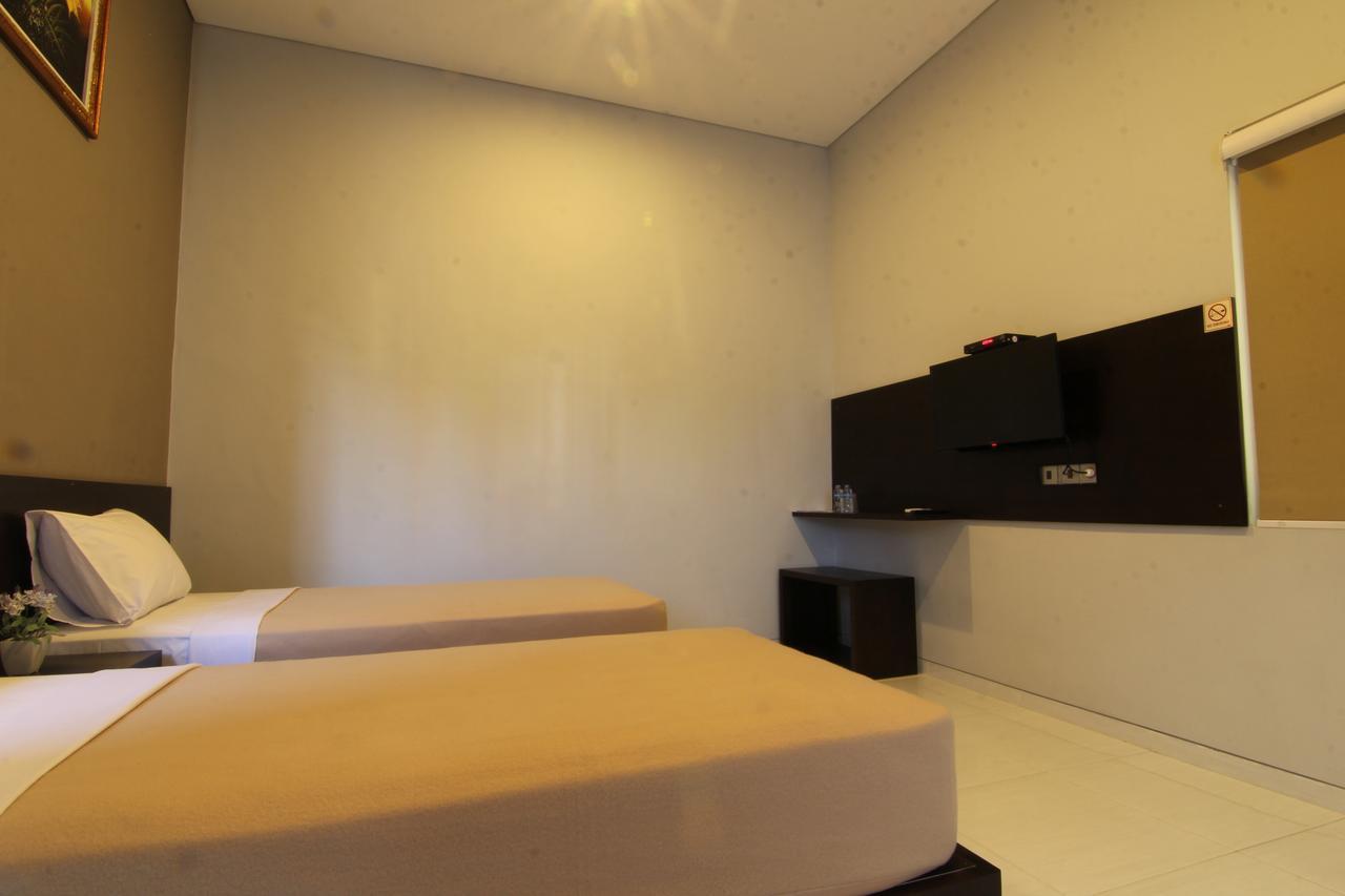 Hotel Mandari Buleleng  Exterior photo