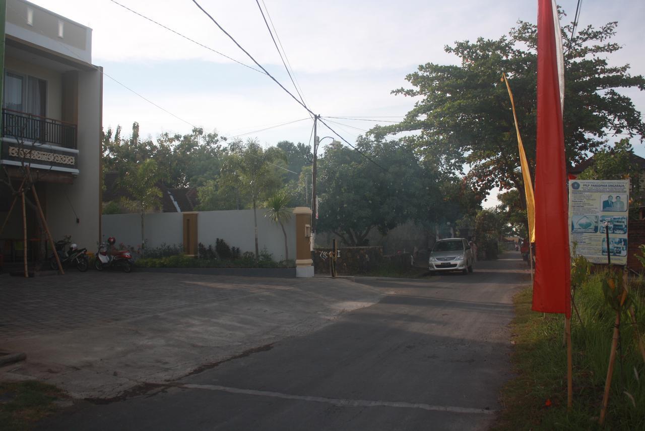 Hotel Mandari Buleleng  Exterior photo