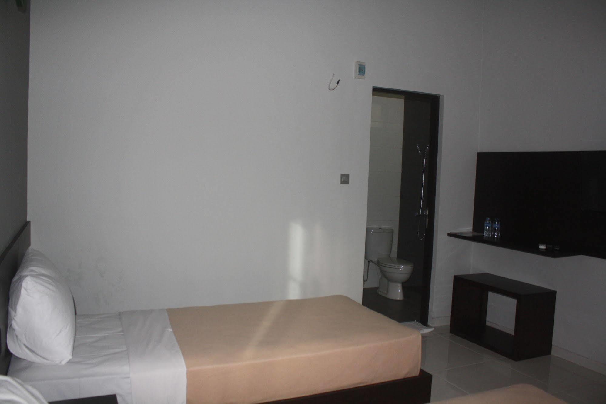 Hotel Mandari Buleleng  Exterior photo