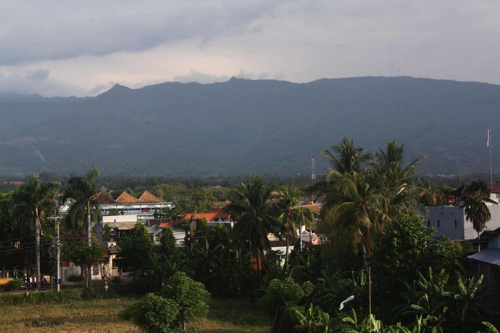 Hotel Mandari Buleleng  Exterior photo